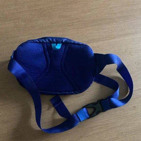 Patagonia Ultralight Black Hole Mini Hip Bag cobalt blue - Picture 5 of 6